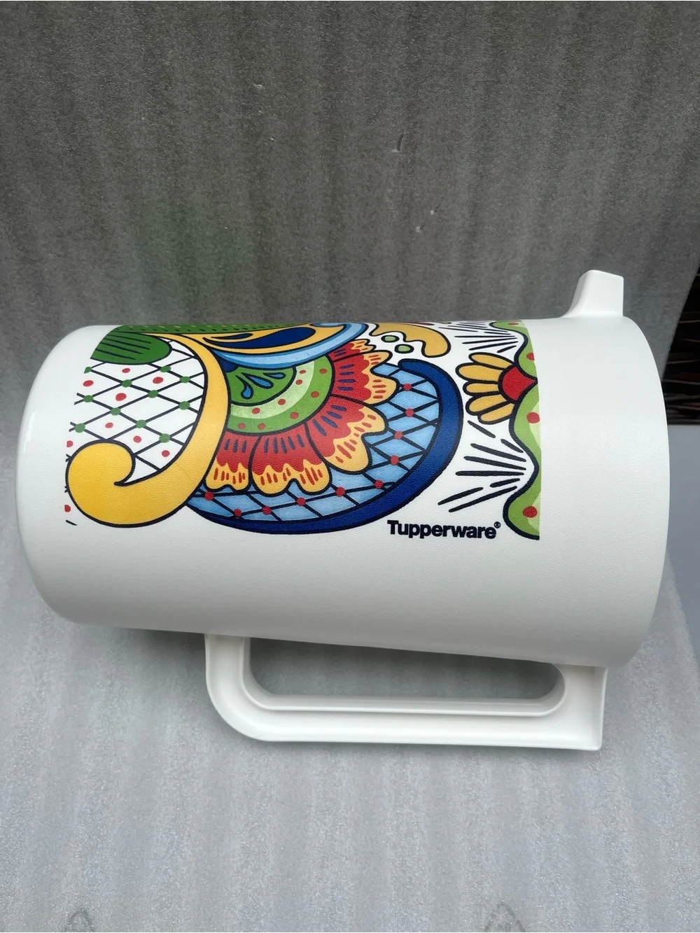Tupperware One Gallon Pitcher